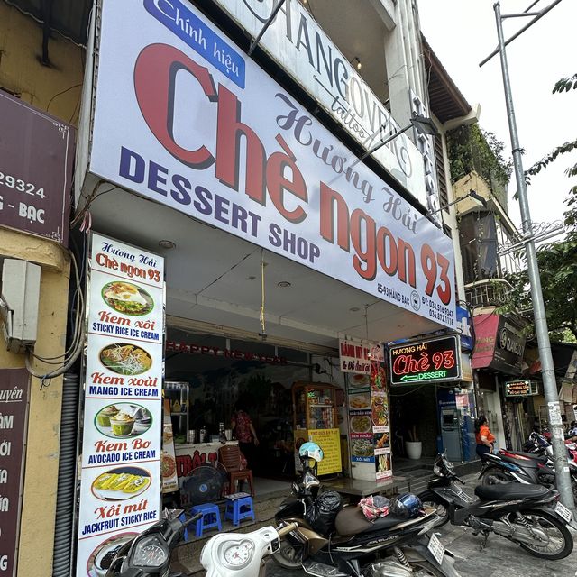 Traditional Desserts in Hanoi