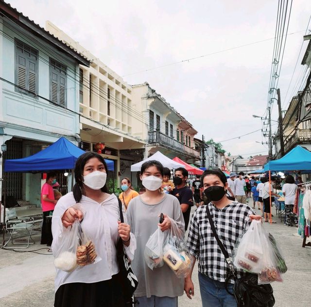 ถนนคนเดินตะกั่วป่า