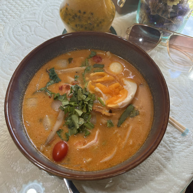 หาดยะนุ้ย-จุดชมวิวกังหันลมแหลมพรหมเทพ