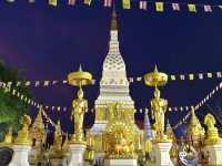 สักการะพระธาตุนคร เป็นพระธาตุประจำวันเสาร์