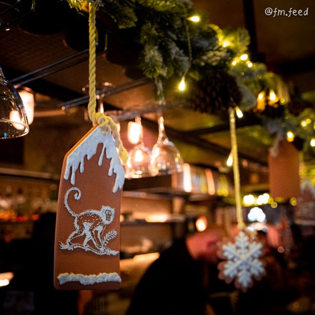 Explore the Christmas Gingerhaus in Soho🏠