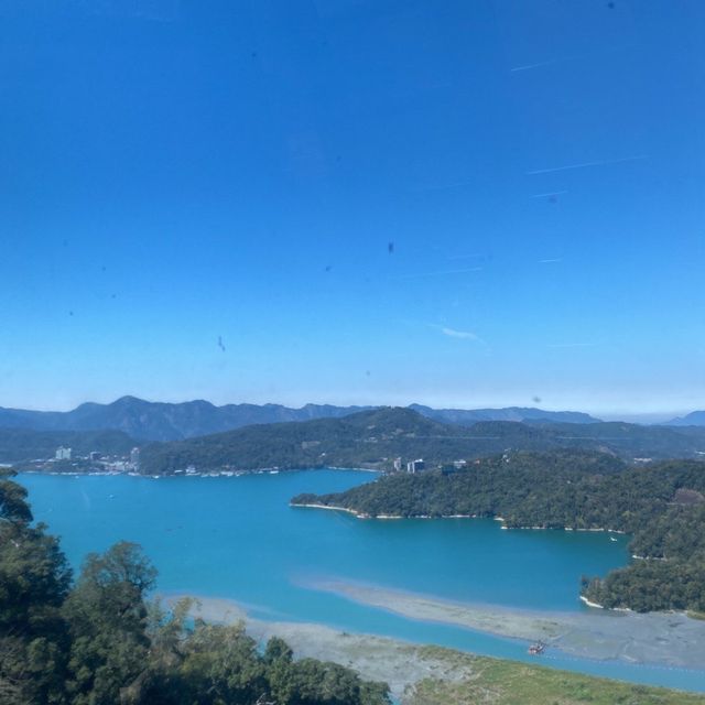 Cable car ride with magnificent view 