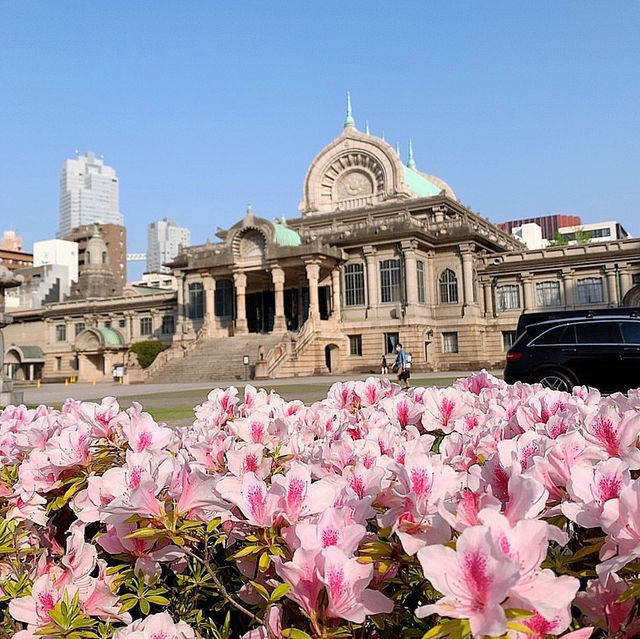 オリエンタルな寺院　築地本願寺