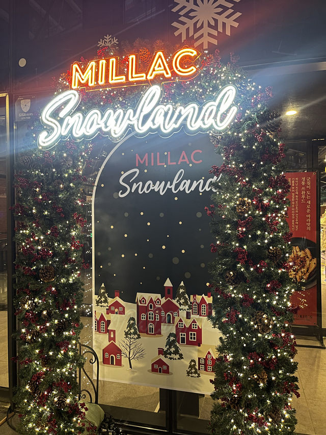 크리스마스 분위기가득 부산 실내데이트