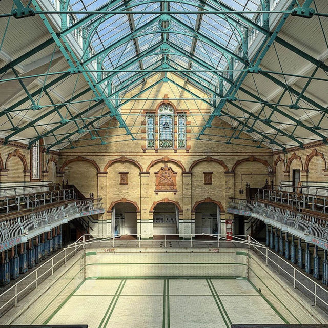 🛁 Amazing old place in Manchester 