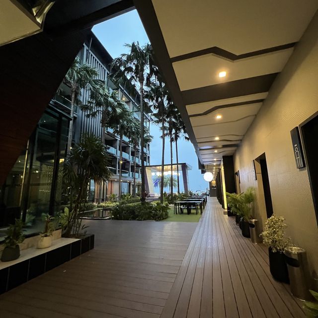 AT T Boutique Hotel  โรงแรมสวยติดทะเล  