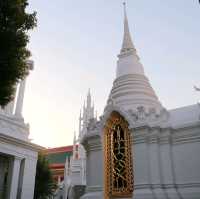 พามาไหว้พระวัดราชบพิธสถิตมหาสีมาราม