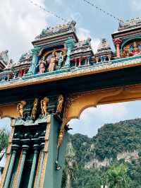 🇲🇾馬來西亞吉隆坡黑風洞👣位於山洞裡的印度廟