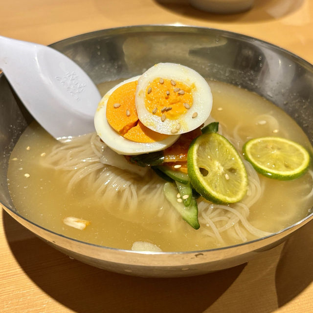 【大阪・難波】通常の1.5倍のボリュームカットが自慢「ライブ焼肉 てんぐ 千日前店」
