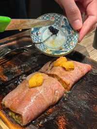 入口即溶海膽和牛燒