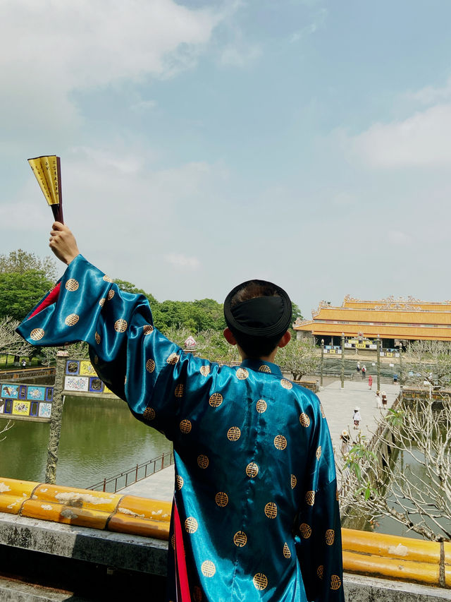 Be an emperor in Hue Historic Citadel 🏰 