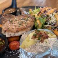   เดอะโกลด์คาเฟ่ ร้านอาหาร&คาเฟ่