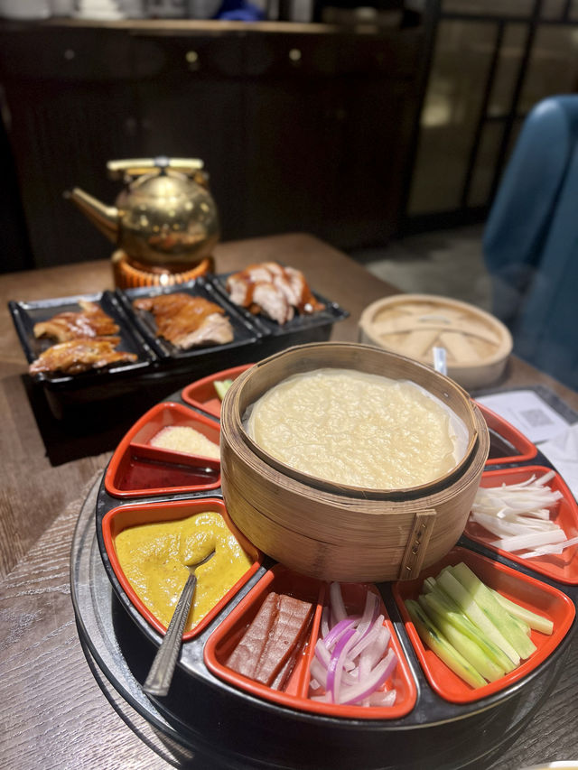  烤鴨、叉燒王同蠔仔粥