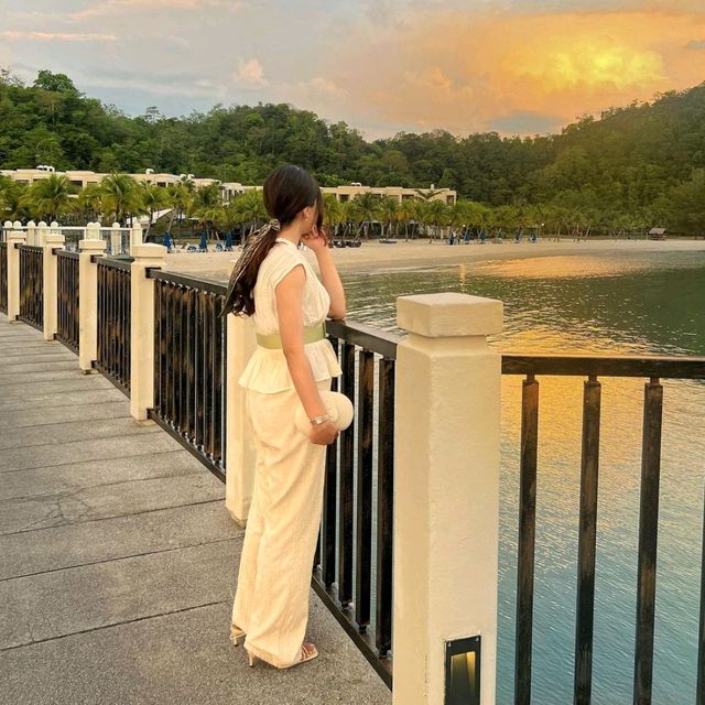 The St. Regis Langkawi: A 5-Star Luxury Resort!