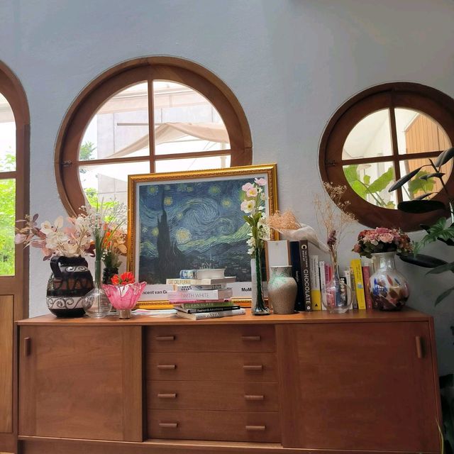 คาเฟ่ย่านประชาชื่น Lay Low Cafe 