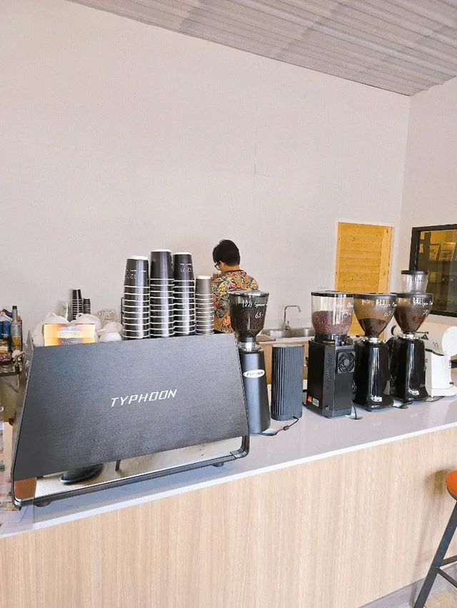 12 21 กาแฟโดนๆใกล้วัดร่องขุ่น พลาดไม่ได้☕️🏡