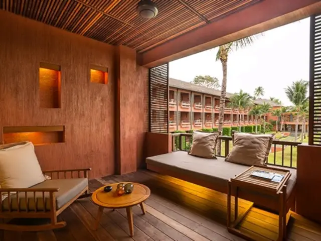 Hansar Samui Resort & Spa