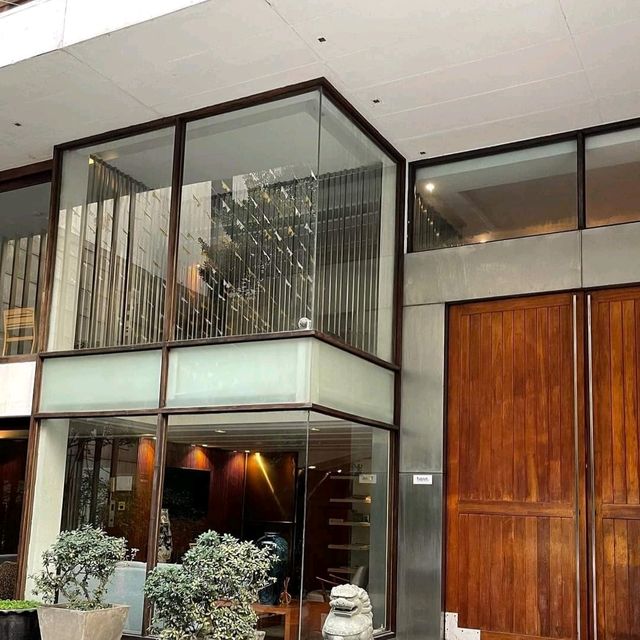 โรงแรม LUXX XL Langsuan