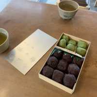厄落としだんご