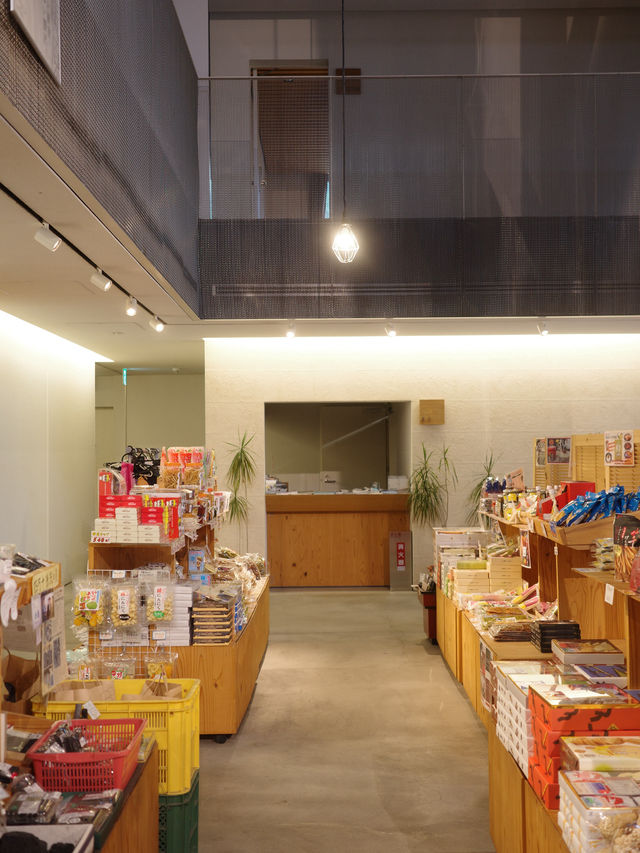 📍 雲の上のホテル 別館・マルシェユスハラ/高知
