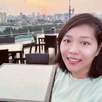Enjoy panoramic city Views from the Rooftop Pool at Hotel Jen Orchardgateway 