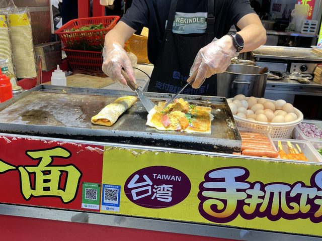 《必去東門食玩買》