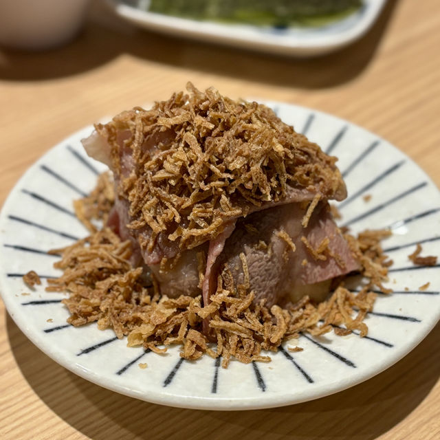 【神戸・三宮】肉寿司など肉料理の種類が豊富「肉たらし 三宮駅前店」