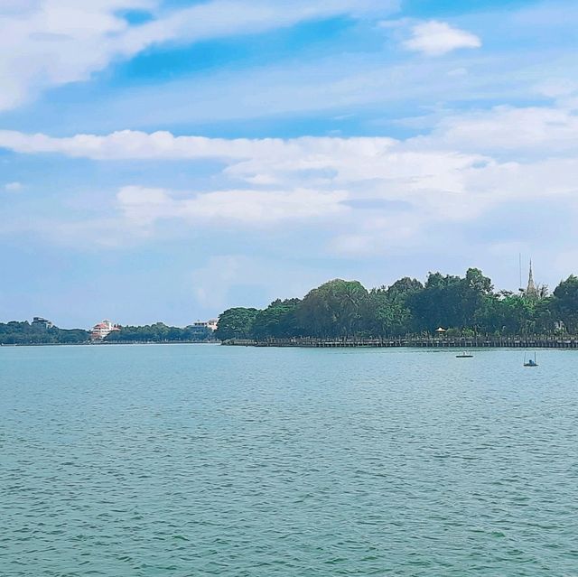 泰國孔敬汶干那空湖公園:你能發現如寶石般美麗的城市湖泊