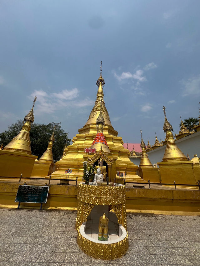 วัดไทยวัฒนาราม วัดไทยศิลปะแบบพม่า