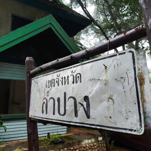 กิ่วฝิ่น จุดชมวิว 2 จังหวัด ลำปาง เชียงใหม่