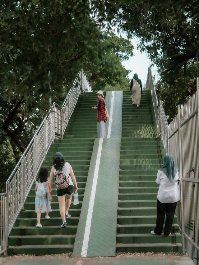 สะพานเขียว