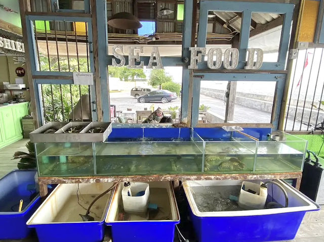 “ร้านอาหารแม่คูซีน” ร้านวิวสวยบางปู