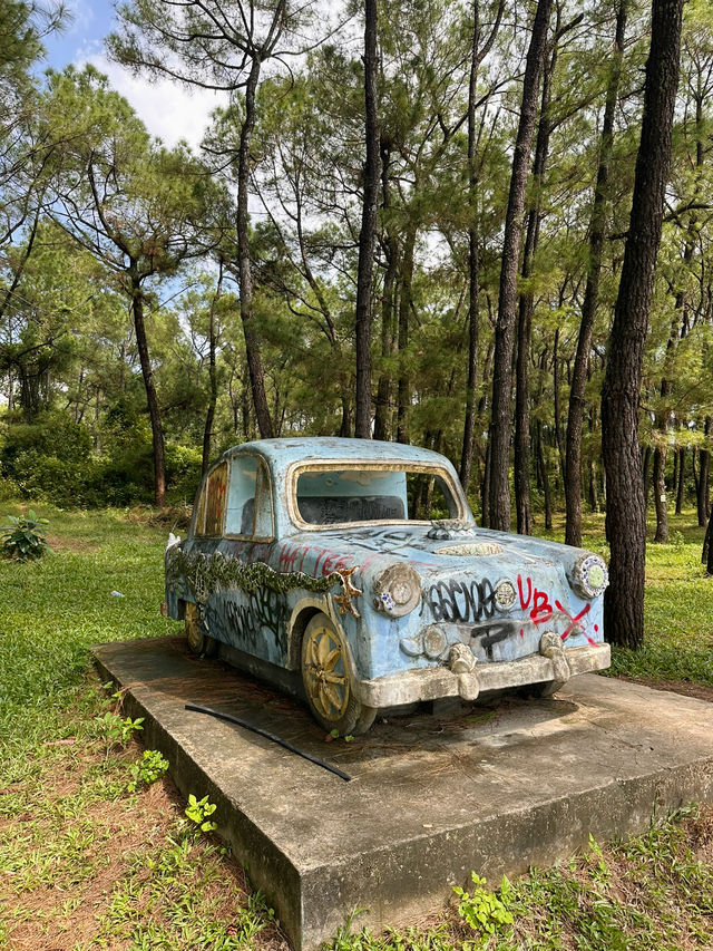 Abandoned water park in Vietnam 