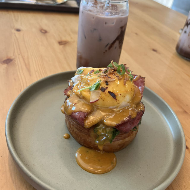 Another day trip, another cafe trip