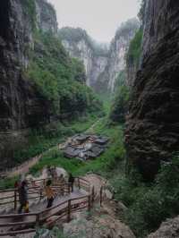 อุทยานหลุมฟ้า 3 สะพานสวรรค์ อู่หลง ฉงชิ่ง ⛰️🌿