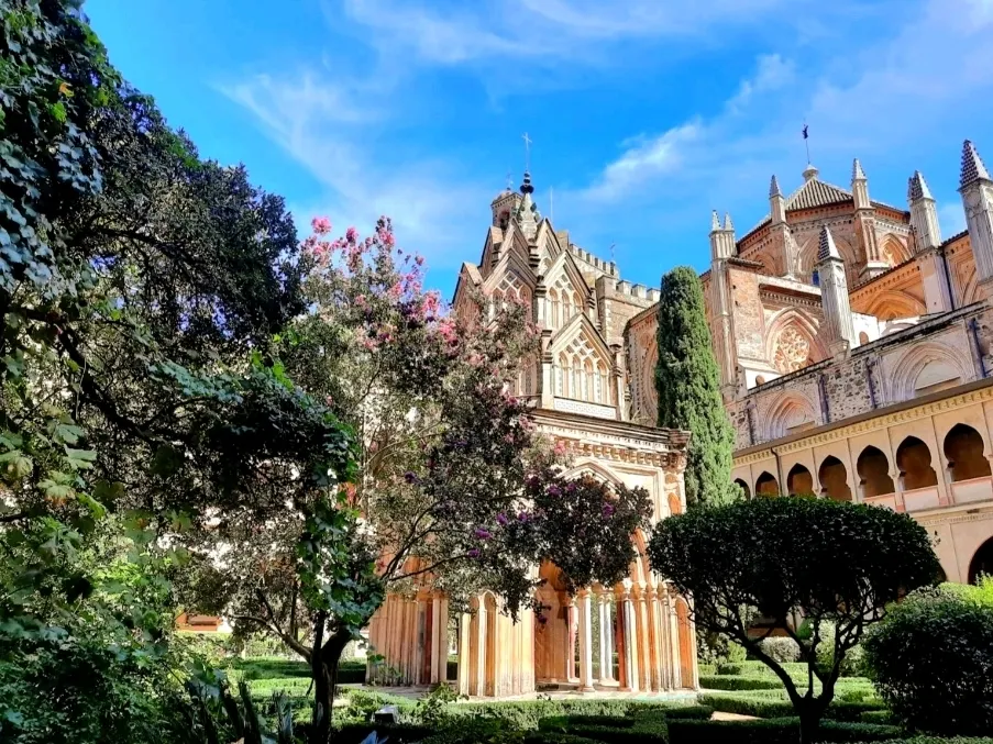 A building full of historical and artistic monumental value