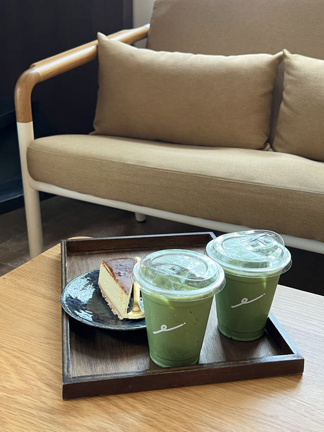 🍃Enlil ค่าเฟ่ในป่าต้นงิ้ว 🍵🧁