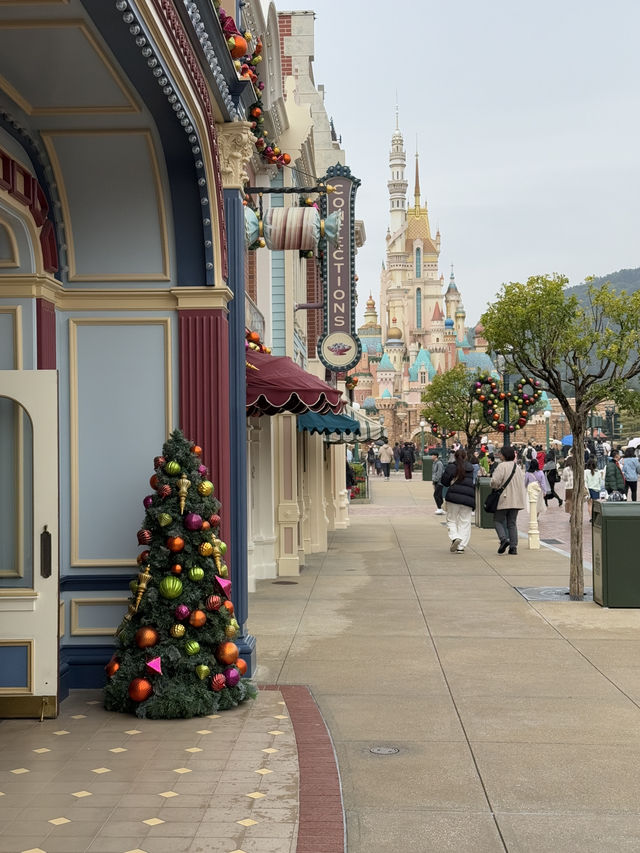 The Most Magical Christmas Day At Hong Kong Disney 🎄🎅🏰