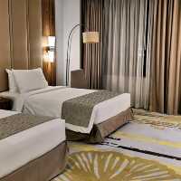 JAW DROP VIEWS OF THE LAKE AND MOSQUE : ZENITH HOTEL PUTRAJAYA