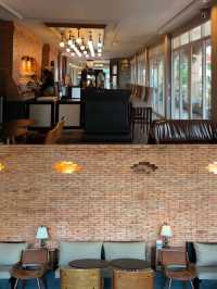 แวะชมบ้านท่านขุนอายุ 100 ปี ในตัวเมืองคอน 