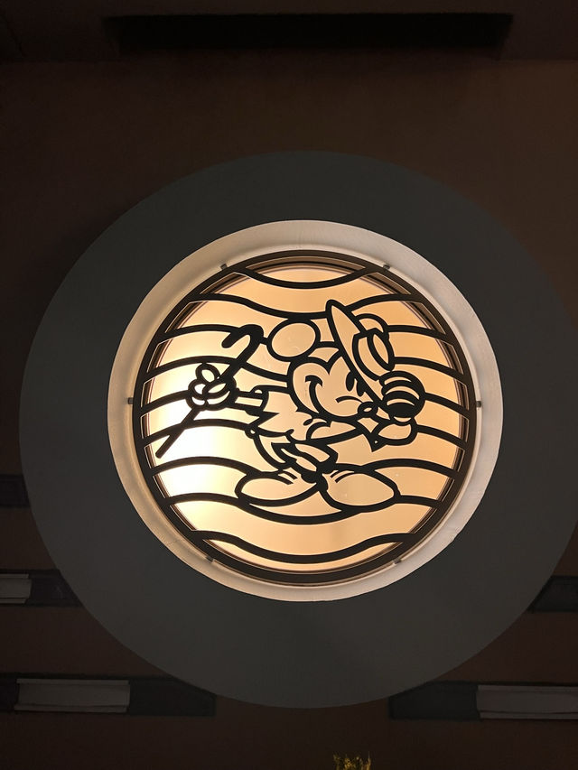【ディズニー】ディズニーの世界観そのままアンバサダーホテル