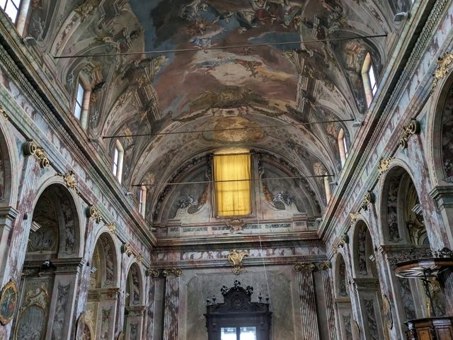 ベルガモ　の教会　Chiesa dei Santi Bartolomeo e Stefano