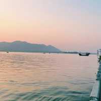 ウダイプールの夕日スポット🌇湖畔でロマンチックな時間を