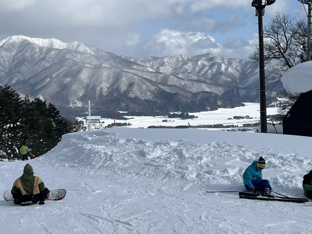 หนีร้อนไปเล่นสโนบอร์ดที่ Inwashiro Snow Paradise