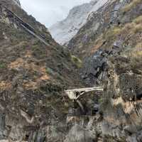 Ethereal Depths & Snowy Heights: Experiencing Snowy Shangri-La & Tiger Leaping Gorge 