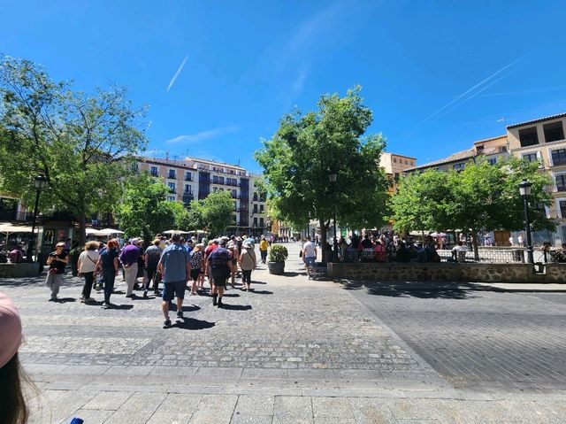 [🇪🇸トレド] 中世の風景と歴史が息づく街並み、名産コルクとともに