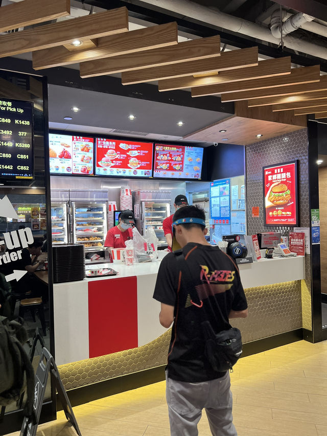 芝士控有福🧀KFC又有新品 三重芝士脆雞系列