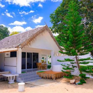 Warm Beach Resor บางสะพาน