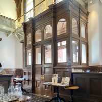 【東京都🇯🇵Cafe1894】銀行をリノベーションしたアンティークなカフェ