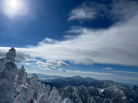 絶景と雲海の中を滑る！横手山スキー場で天空スキー体験
